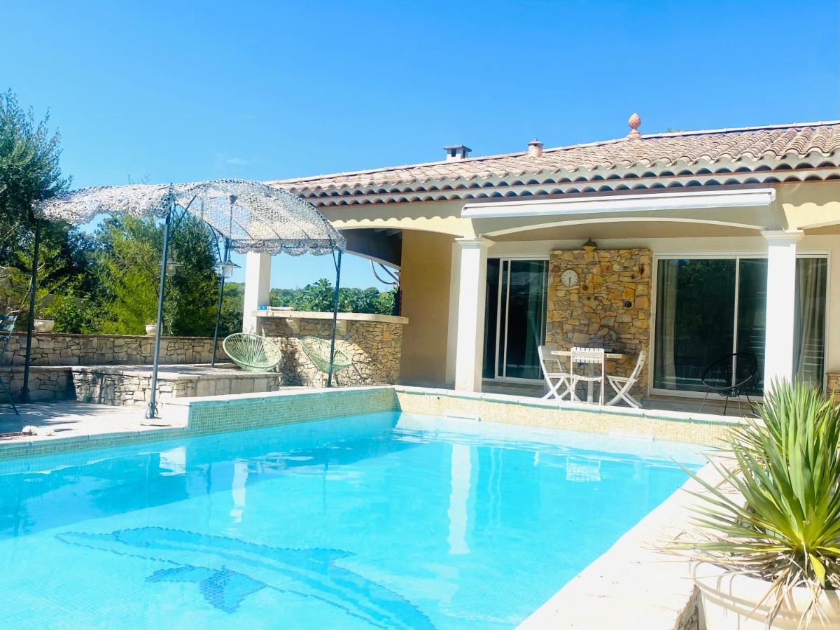 Villa Nimes Exterior photo